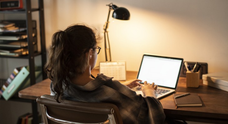 অনলাইনে আয় করার বাস্তব উপায়